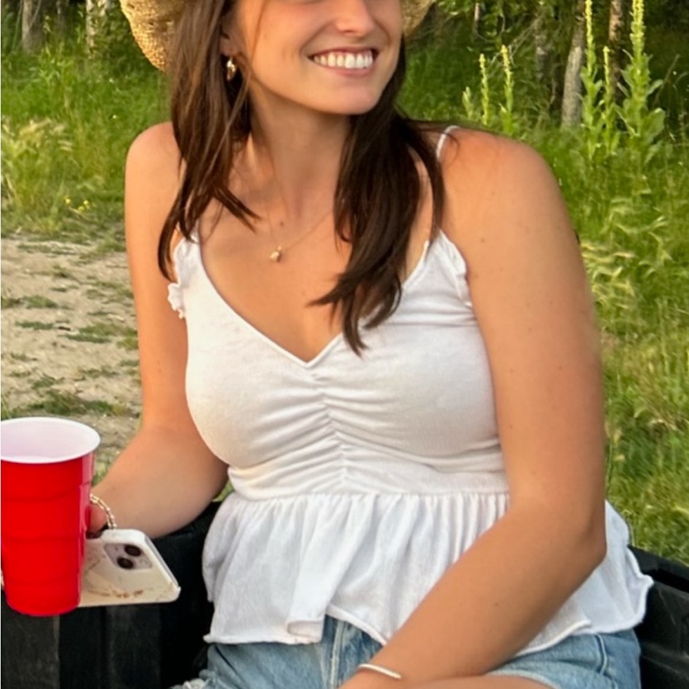 White summer tank top! Perfect for vacation!